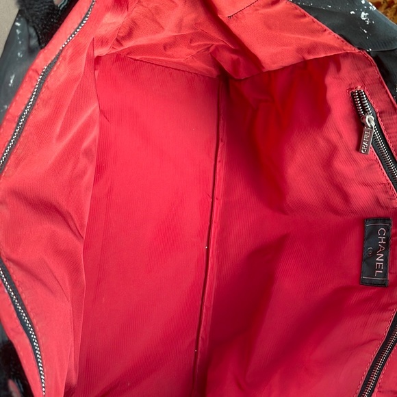 🔥💥🛍HOST PICK🔥💥🛍Chanel tote - Picture 4 of 11